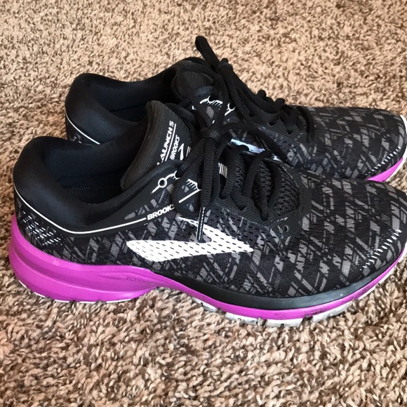 BROOKS Launch 5 SOLD - Picture 4 of 5